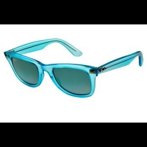 RARE 🌈 RAY BAN WAYFARERS ✨